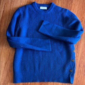 Elegant Blue Crewneck Sweater